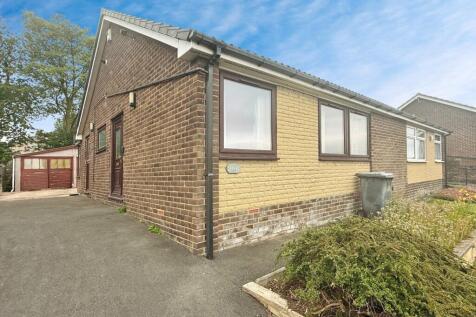 Penn Grove, West Yorkshire WF15 2 bed bungalow for sale