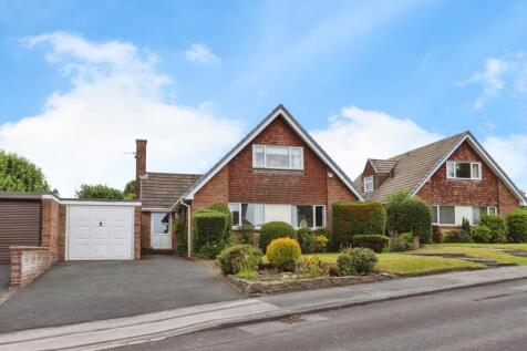 Quaker Lane, West Yorkshire WF15 4 bed detached house for sale