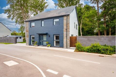 Exceptional modern family home in... 4 bed detached house for sale