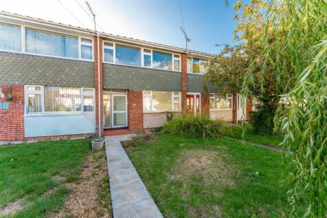 Well presented home in central Yatton 3 bed terraced house for sale