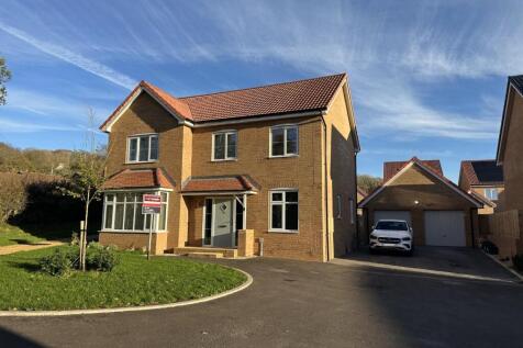 Nearly new four bedroom detached... 4 bed detached house for sale