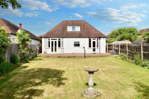 3 bedroom detached bungalow for sale