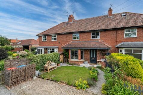 2 The Newlands, Pickering, YO18 7EP 3 bed house for sale