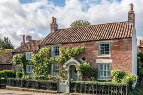 Yew Tree Cottage & Blacksmith... 3 bed detached house for sale