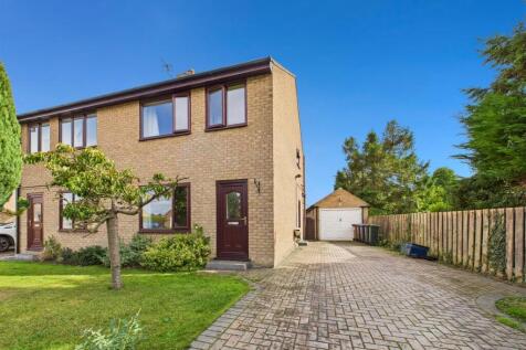 71 Long Meadows, Rillington, YO17 8LY 3 bed semi