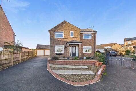 9 Rockingham Close, Malton, YO17 7WA 4 bed detached house for sale