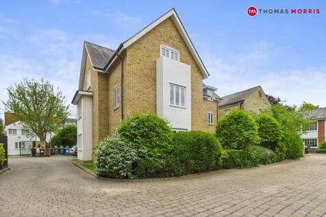 Kneesworth Street, Hertfordshire SG8 2 bed apartment for sale