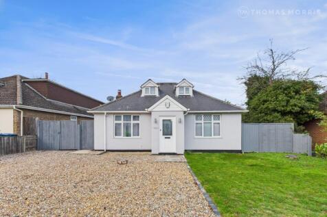 The Causeway, Royston SG8 4 bed bungalow for sale