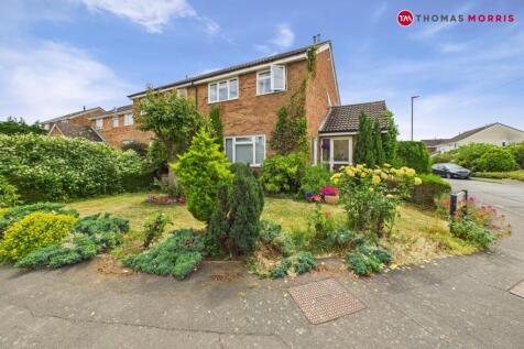 Honeydon Avenue, Cambridgeshire PE19 3 bed semi