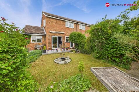 Honeydon Avenue, Cambridgeshire PE19 3 bed semi