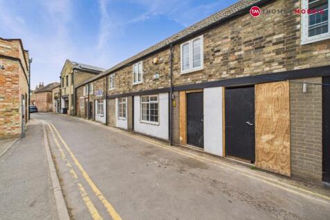 Free Church Passage, Cambridgeshire PE27 2 bed end of terrace house for sale