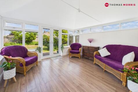 Meadow Way, Huntingdon PE28 3 bed bungalow for sale