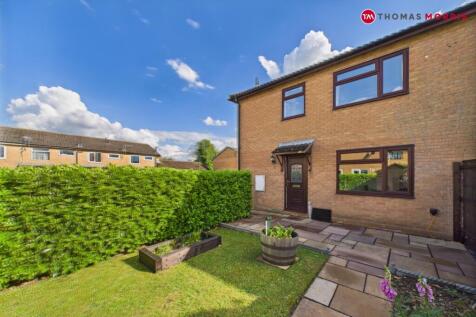 Windsor Gardens, Huntingdon PE28 1 bed end of terrace house for sale