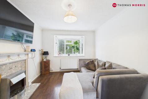 Lorna Court, Cambridgeshire PE27 1 bed apartment for sale