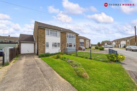 Shakespeare Road, Cambridgeshire PE27 2 bed semi