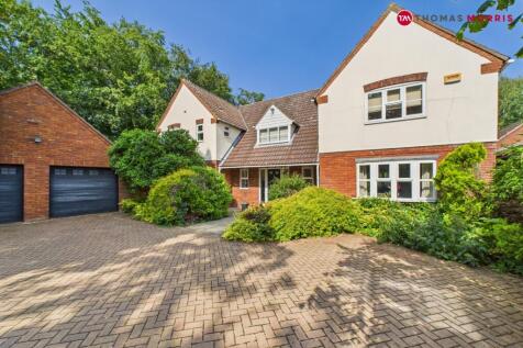5 bedroom detached house for sale