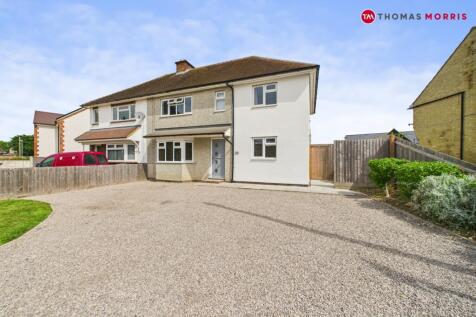 Warboys Road, Huntingdon PE28 4 bed semi