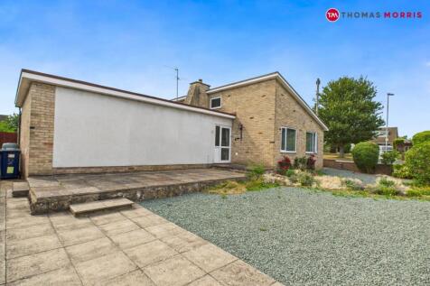 Chestnut Road, Cambridgeshire PE27 4 bed bungalow for sale