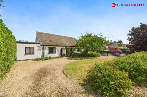 Marsh Lane, Huntingdon PE28 4 bed bungalow for sale
