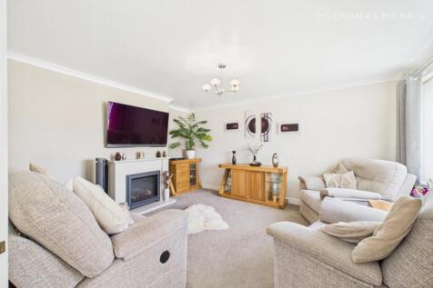 New England, Huntingdon PE28 3 bed semi