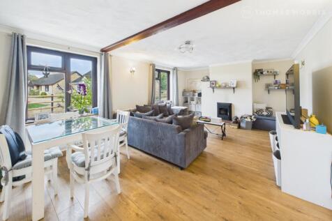 Warboys Road, Huntingdon PE28 3 bed semi