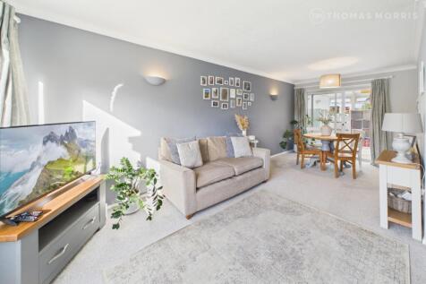 Greenfields, Cambridgeshire PE27 3 bed semi