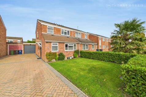 Albemarle Road, Cambridgeshire PE27 3 bed semi