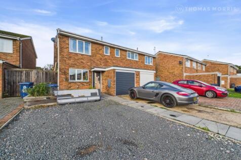 Pettis Road, Cambridgeshire PE27 3 bed semi