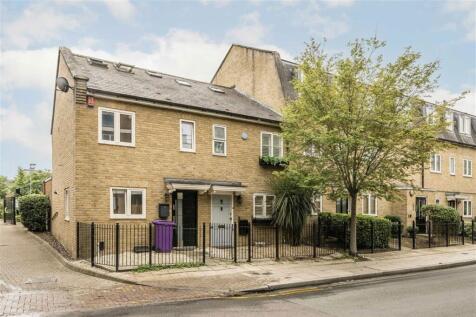 Redmans Road, London E1 3 bed terraced house for sale