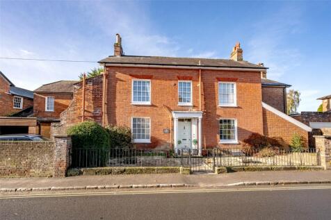 8 bedroom detached house for sale