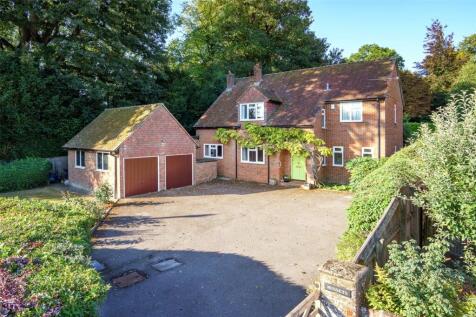 Tarrant Hinton, Blandford Forum... 4 bed detached house for sale