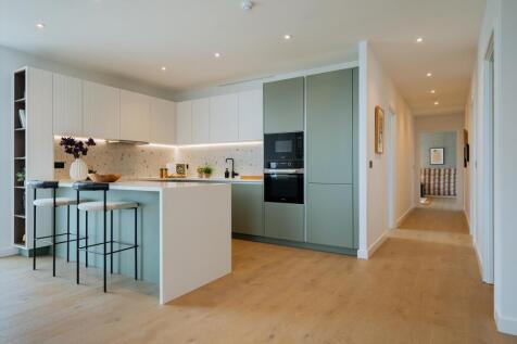 Hurlingham Waterfront, Carnwath Road... 2 bed flat for sale