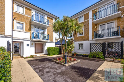 Hamilton Court, Brighton Marina... 1 bed apartment for sale