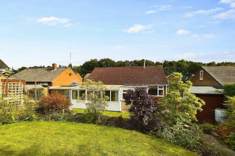 2 bedroom detached bungalow for sale