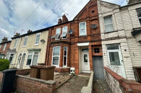 6 bedroom terraced house for sale