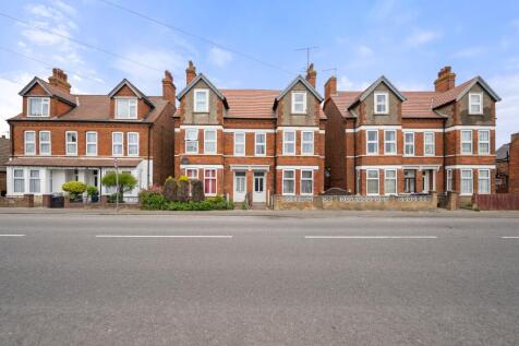 6 bedroom semi-detached house for sale