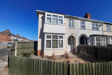 3 bedroom end of terrace house for sale