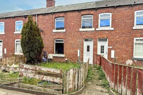 Terraced house for sale