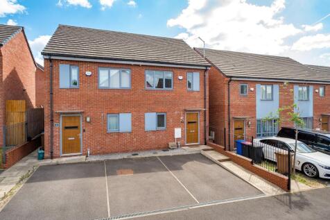 2 bedroom semi-detached house for sale