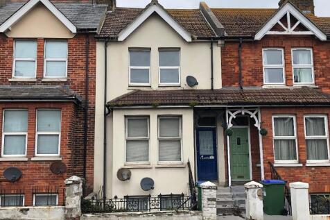 Newhaven BN9 2 bed flat for sale