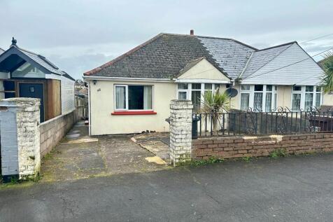 2 bedroom semi-detached bungalow for sale