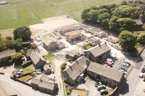 The Village, Farnley Tyas, Huddersfield 3 bed detached house for sale