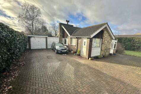 Stocks Bank Road, Mirfield 3 bed detached bungalow for sale