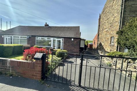 2 bedroom semi-detached bungalow for sale