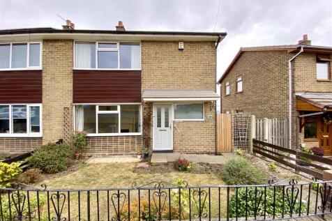 2 bedroom semi-detached house for sale