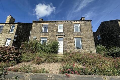 Leeds Road, Dewsbury 2 bed flat for sale