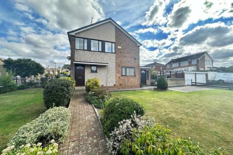 Ashbourne Drive, Cleckheaton 3 bed semi
