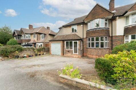 5 bedroom semi-detached house for sale