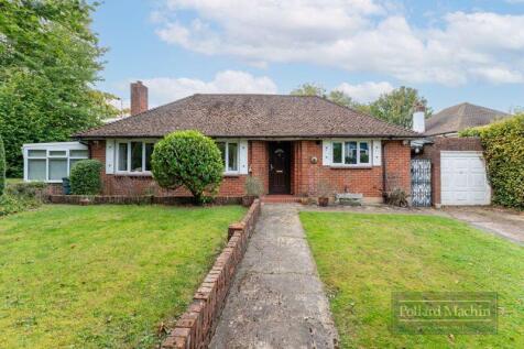 Arkwright Road, Sanderstead 3 bed detached bungalow for sale
