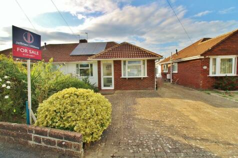 2 bedroom semi-detached bungalow for sale